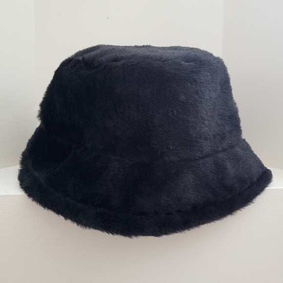Fur Bucket Hat NWOT - Picture 1 of 2